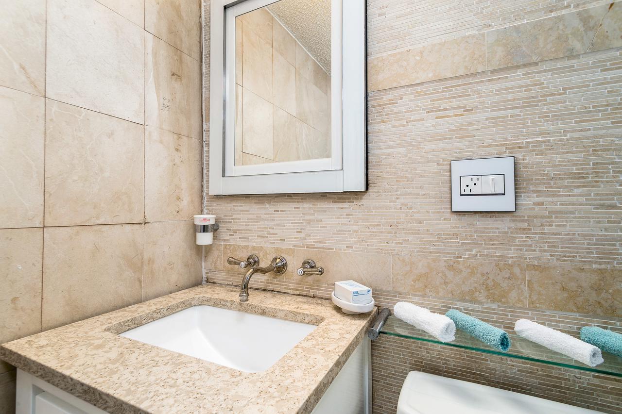 Two Bedroom Two Bath Apartment 2 Block To Beach Miami Beach Esterno foto