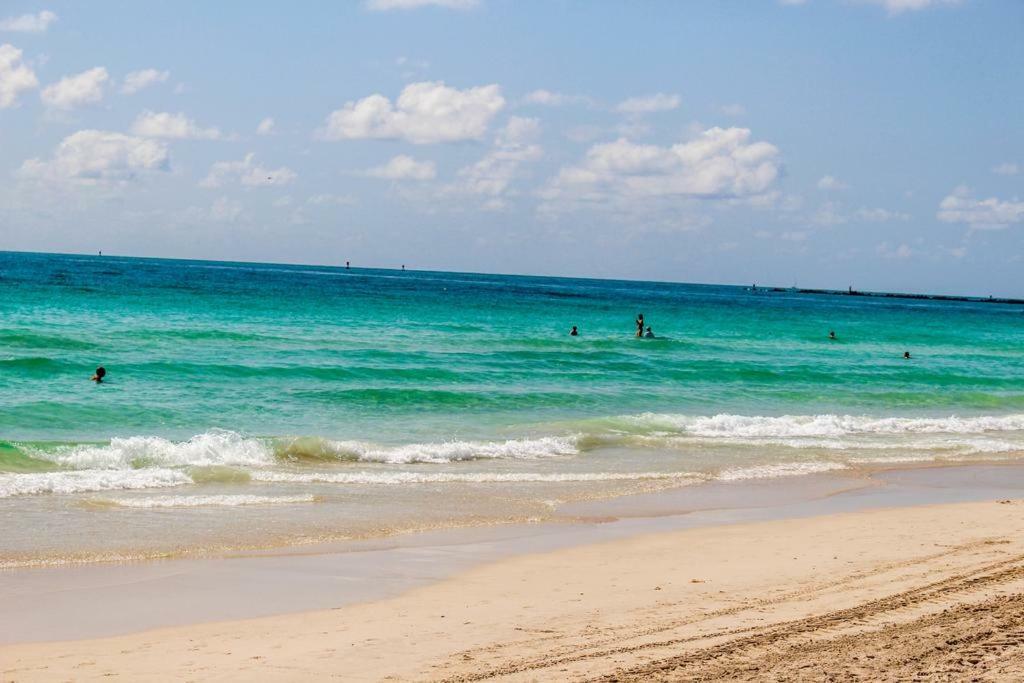 Two Bedroom Two Bath Apartment 2 Block To Beach Miami Beach Esterno foto